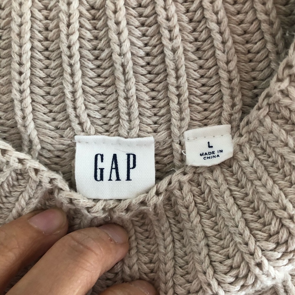 Gap cream oversized sweater with mock neck
